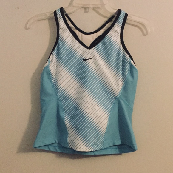 Nike Tops - 😎 Nike Sri-fit running top. Size Small